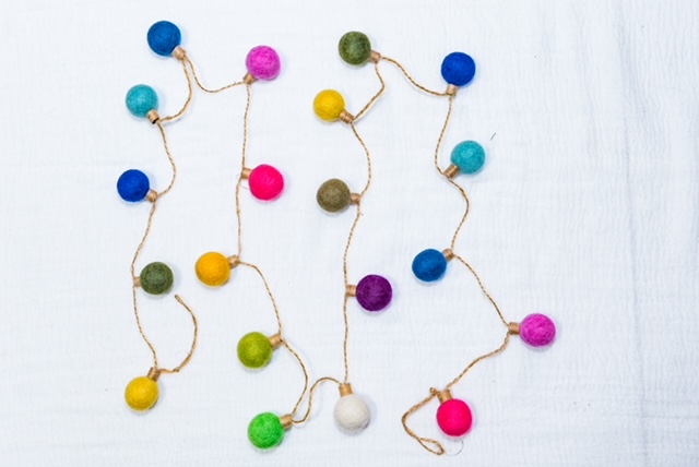 Vibrant Felt Bulb Wool Holiday Garland